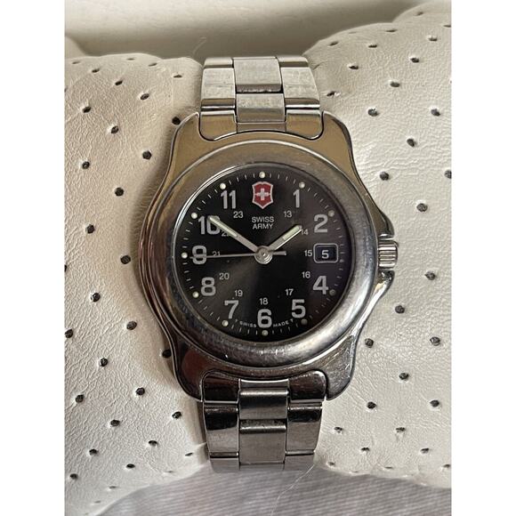 SWISS ARMY Ladies Watch 100 MTR Water Resident Black Face. Needs Battery - Picture 1 of 7